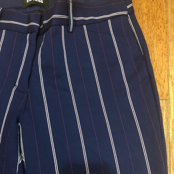 ⚫️ SOLD ⚫️ Express skinny navy stripe pants - Picture 6 of 8